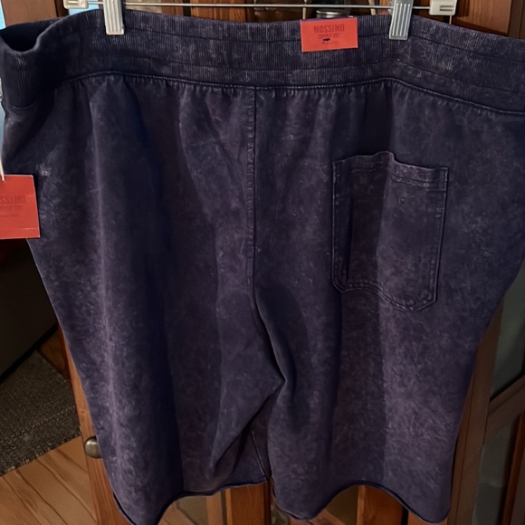 Mossimo Supply Co, Dark Wash Shorts, Size XL - Picture 3 of 3
